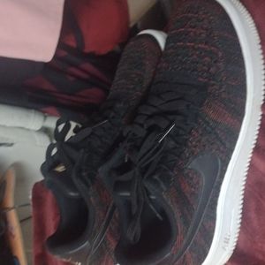 9-1.5 men's maroon and gold and blk air force ones bran new